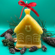 Įkelti vaizdą į galerijos rodinį, Žvakė "Meduolinis namelis" bičių vaško